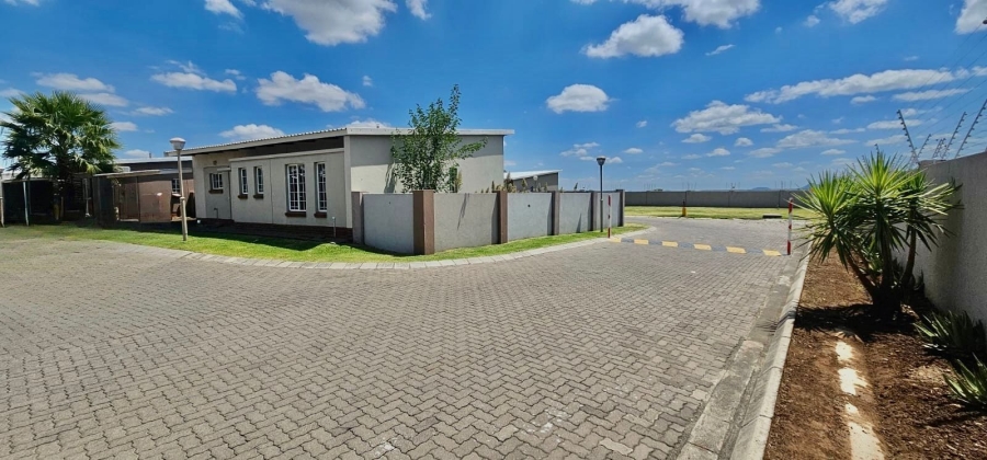 3 Bedroom Property for Sale in Waterval East North West